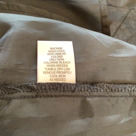 Wool look dress by Merona, Size 4, very flattering for casual dress - Picture 4 of 4